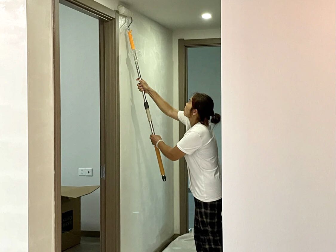 劣质壁纸、胶水