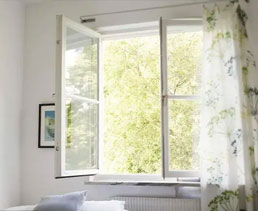 新房一边通风一边住可以吗？